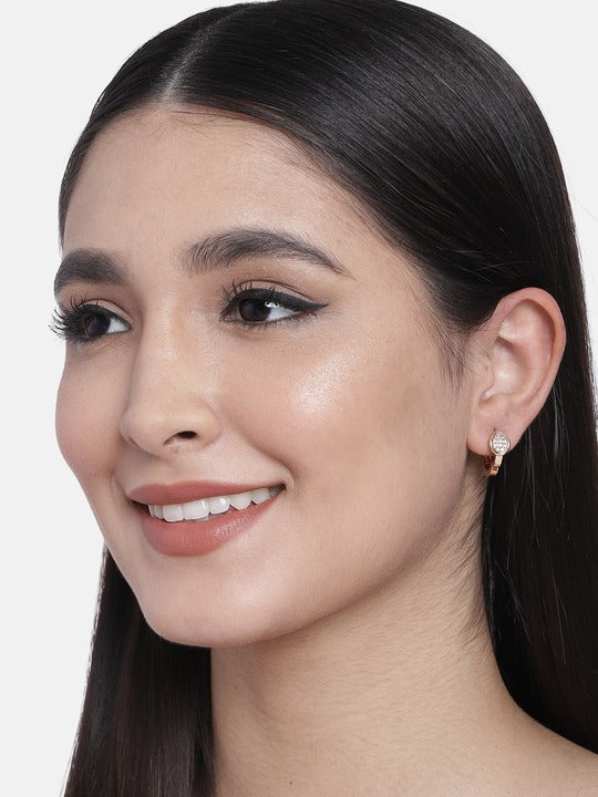 Yashi Stud Earrings