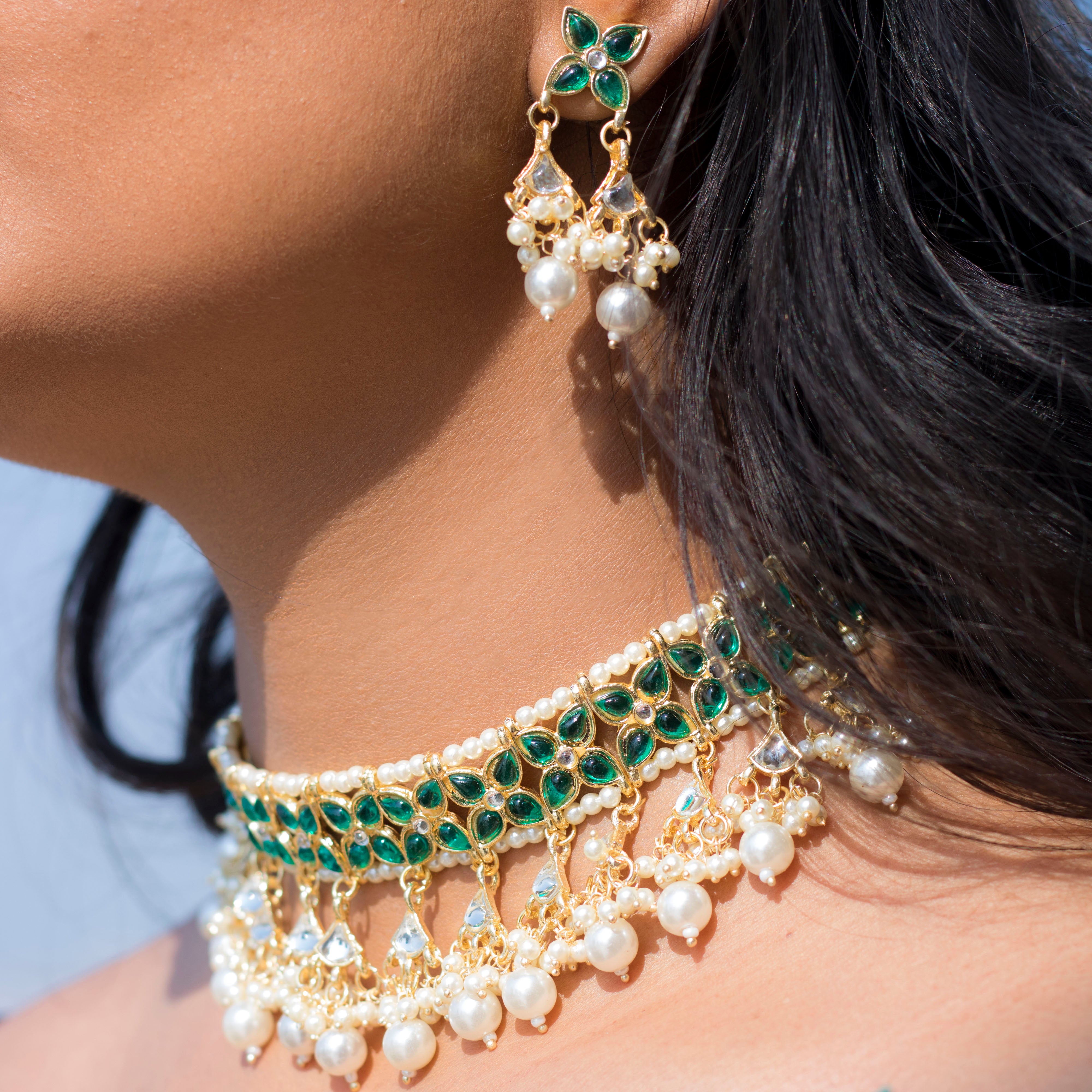 'KAASHI' Green Necklace Set