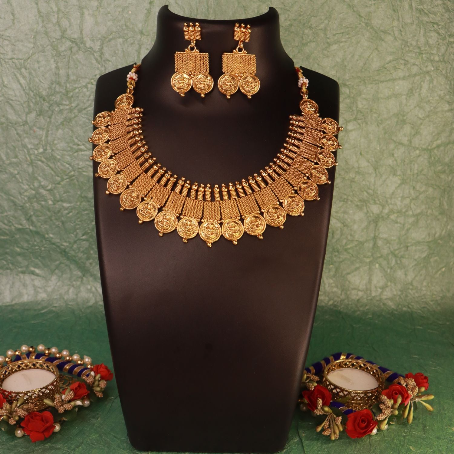Aarushi Jewellery set