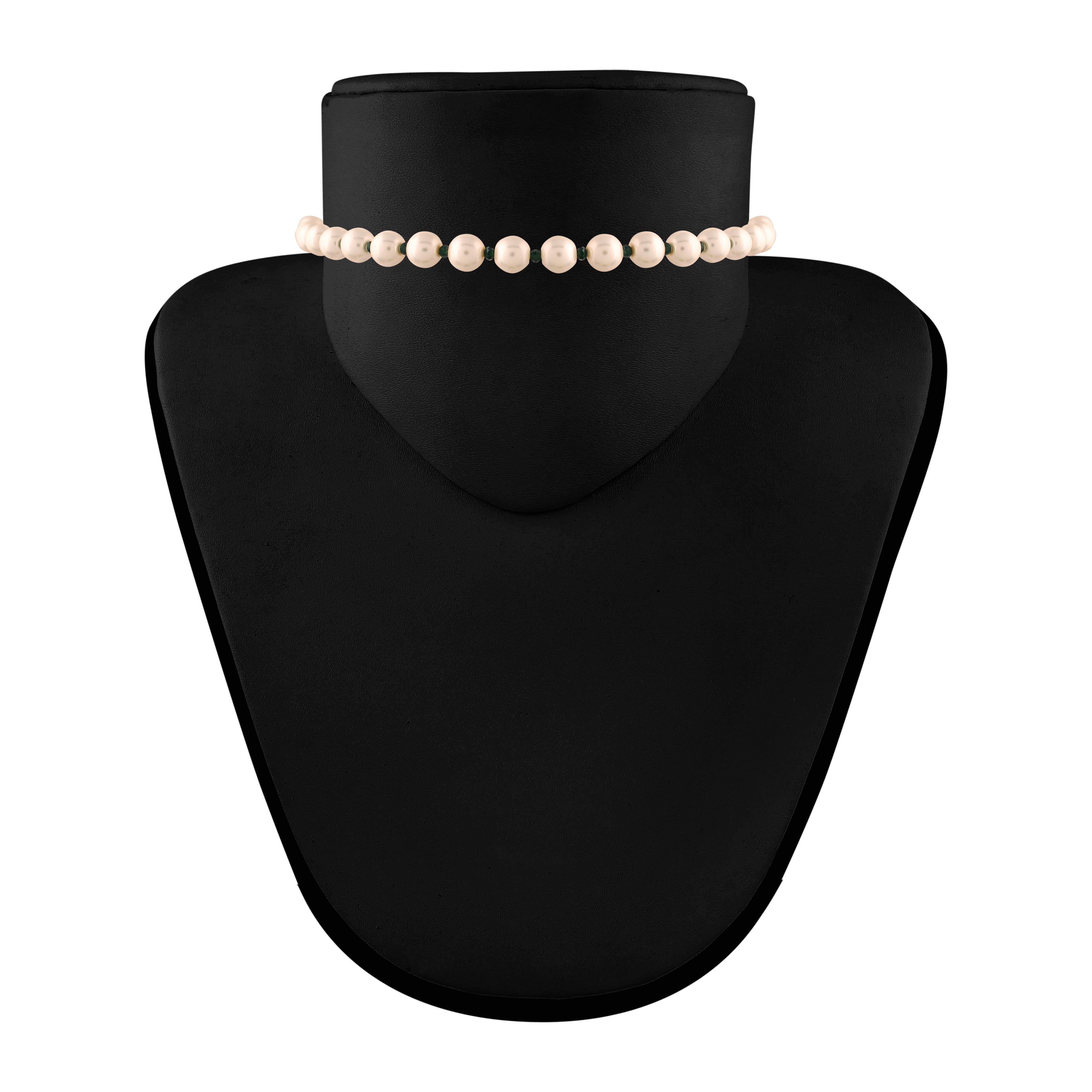 Chavvi Pearl Necklace Set