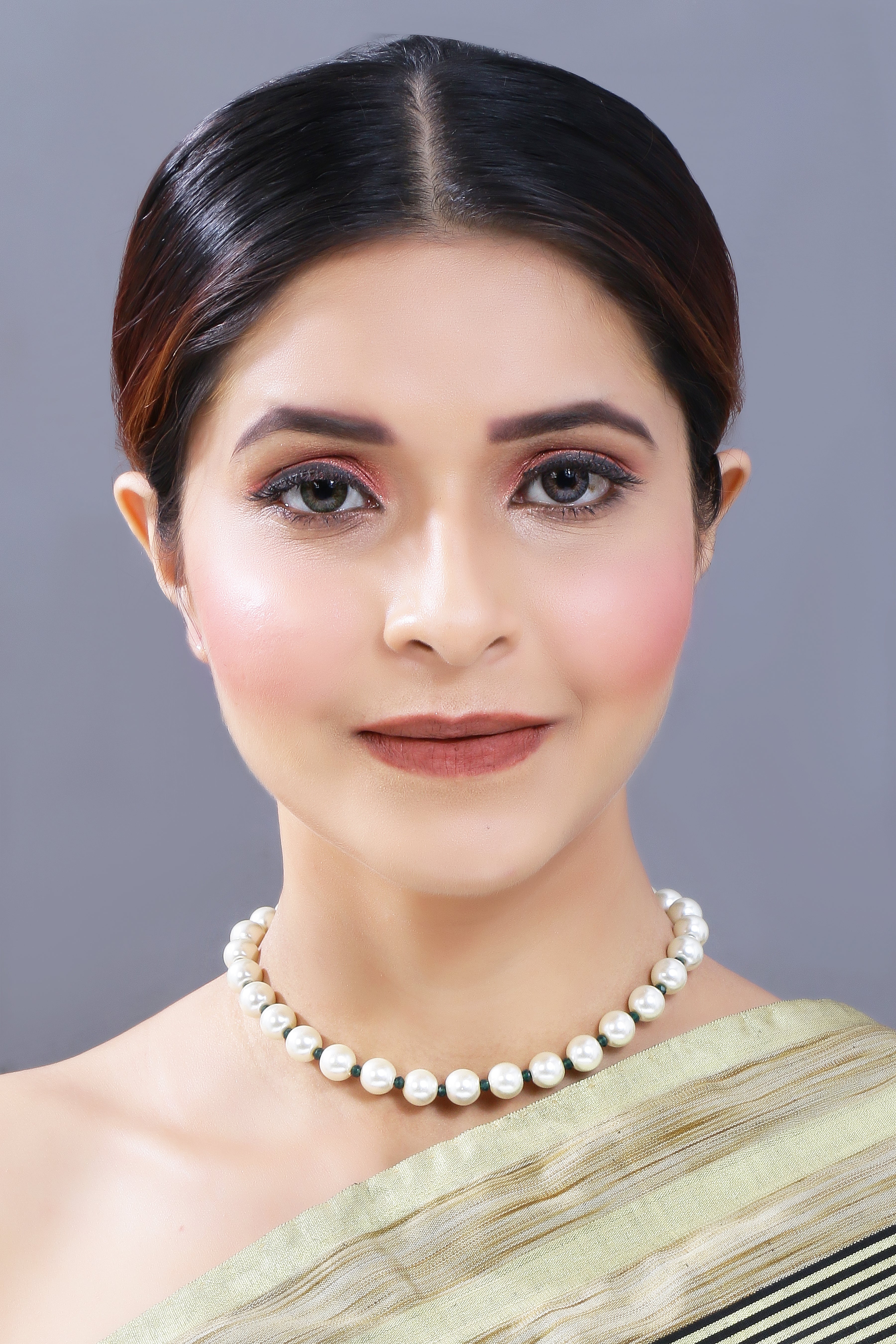 Chavvi Pearl Necklace Set