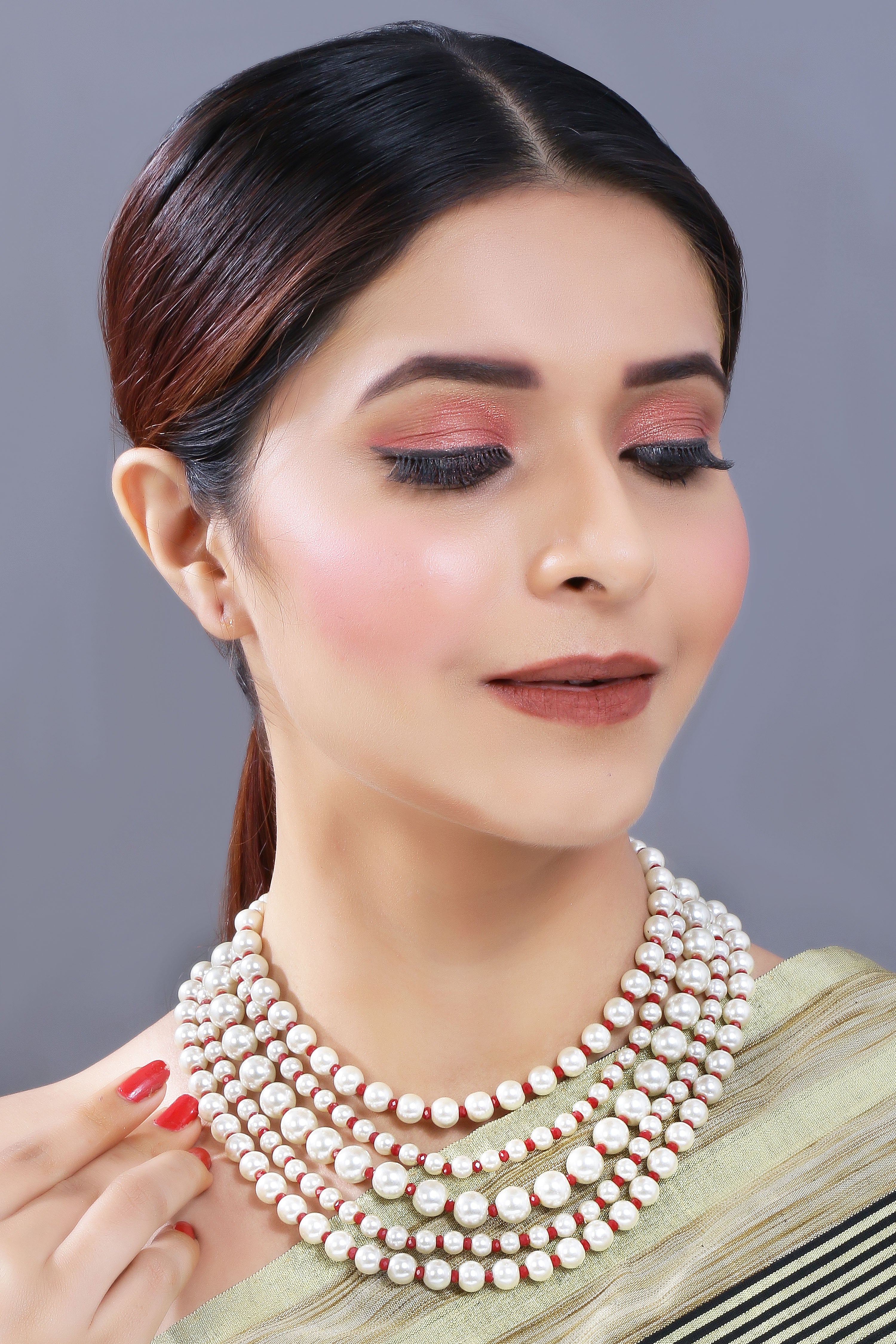 Dixita Pearl Necklace Set
