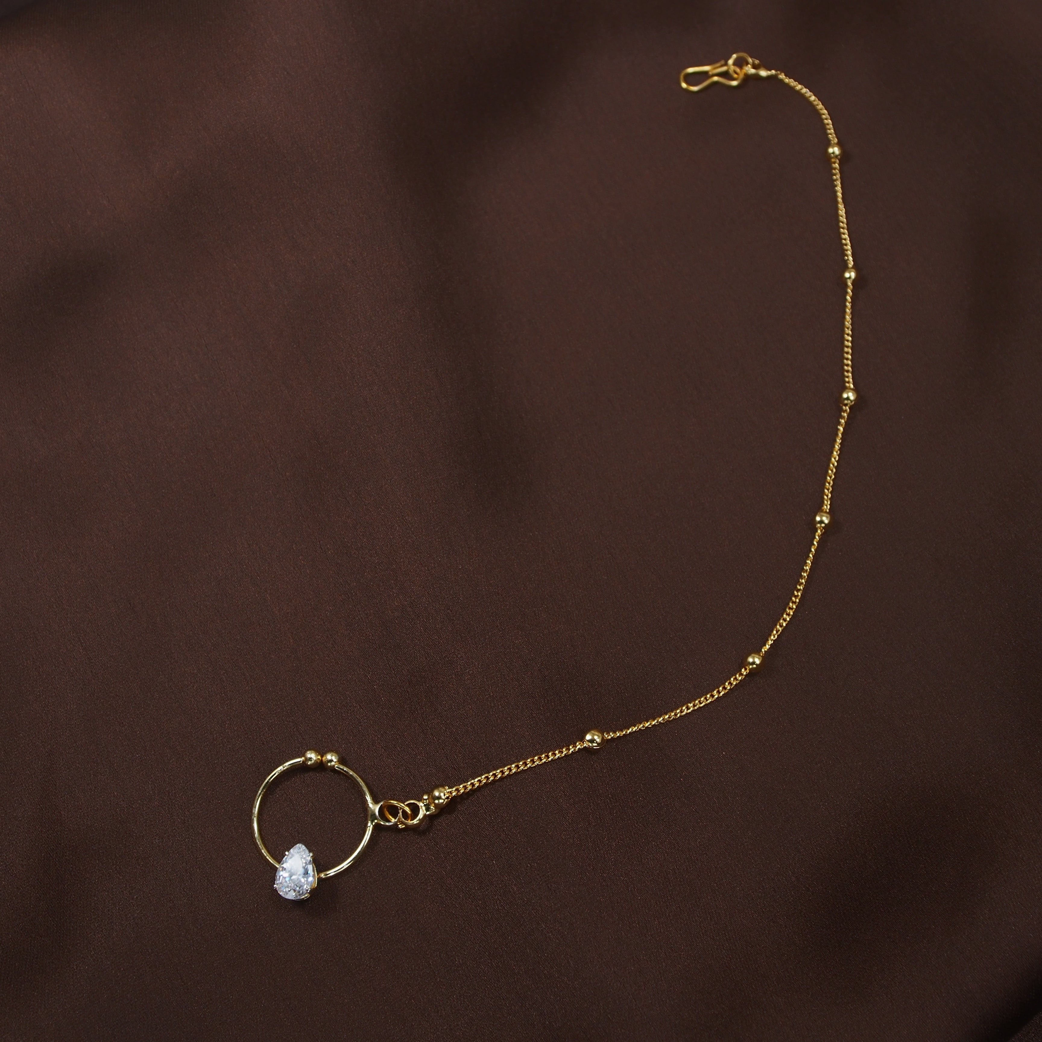 singel stone , chain nose ring