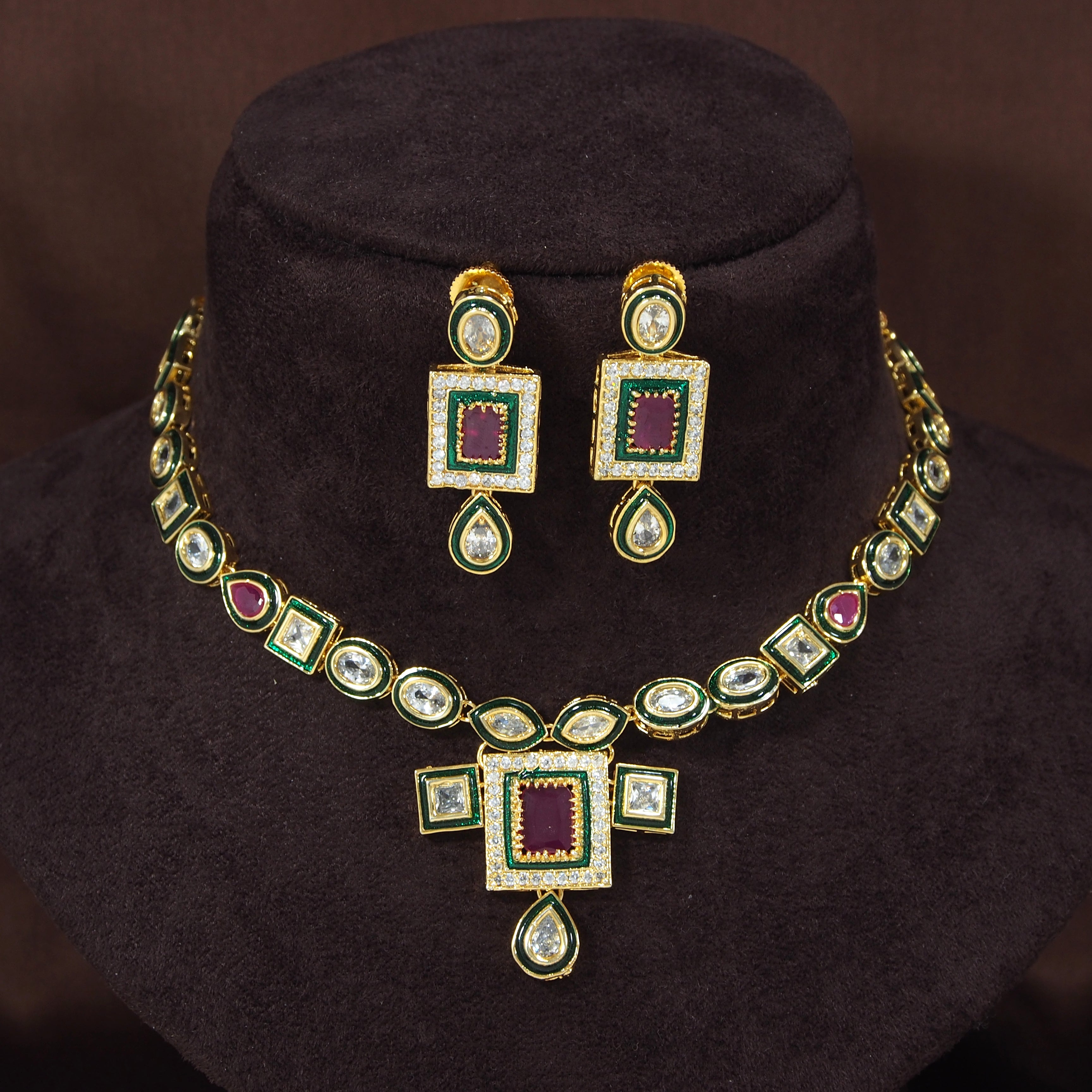 Ratna Jewellery Set