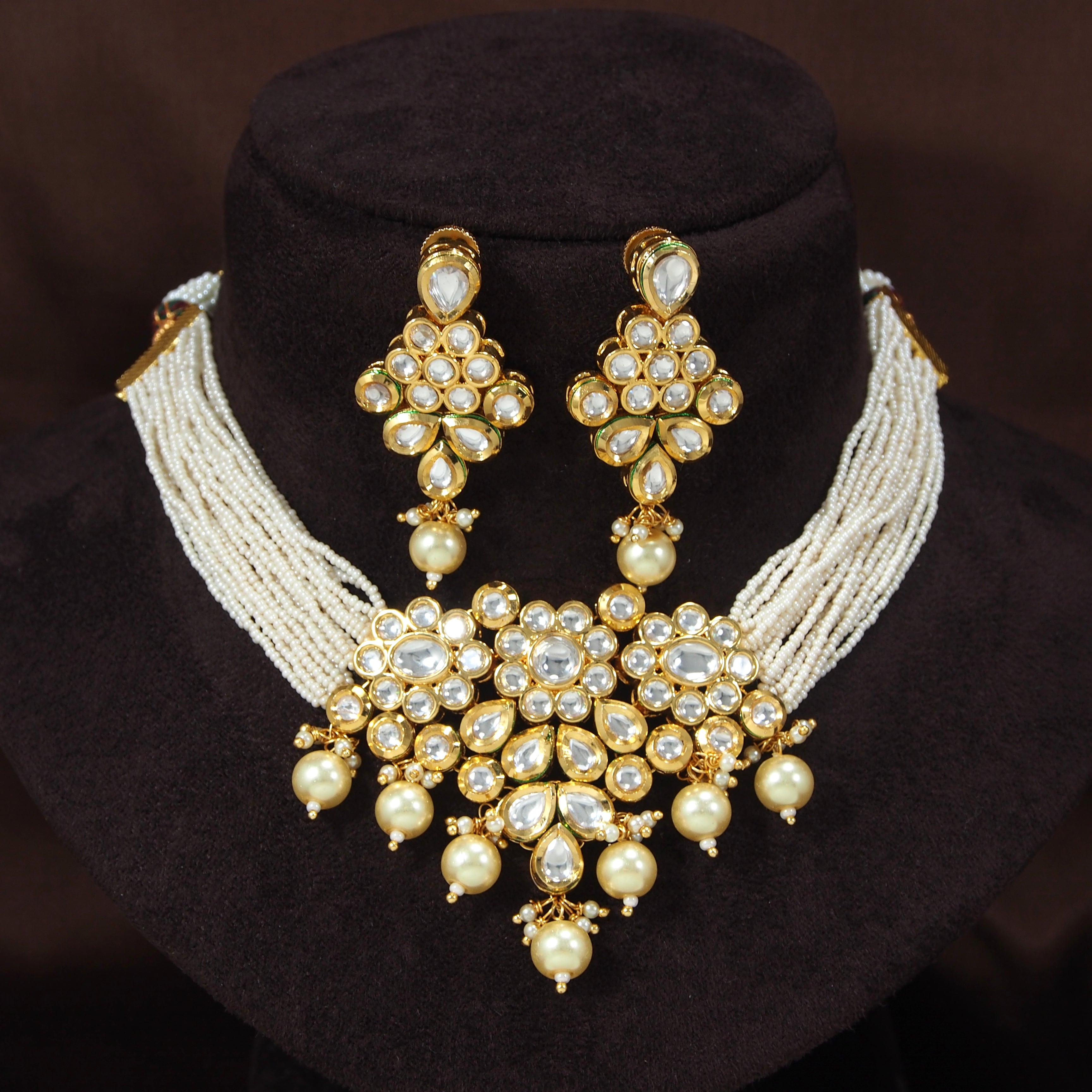 BHAAGYA White Choker