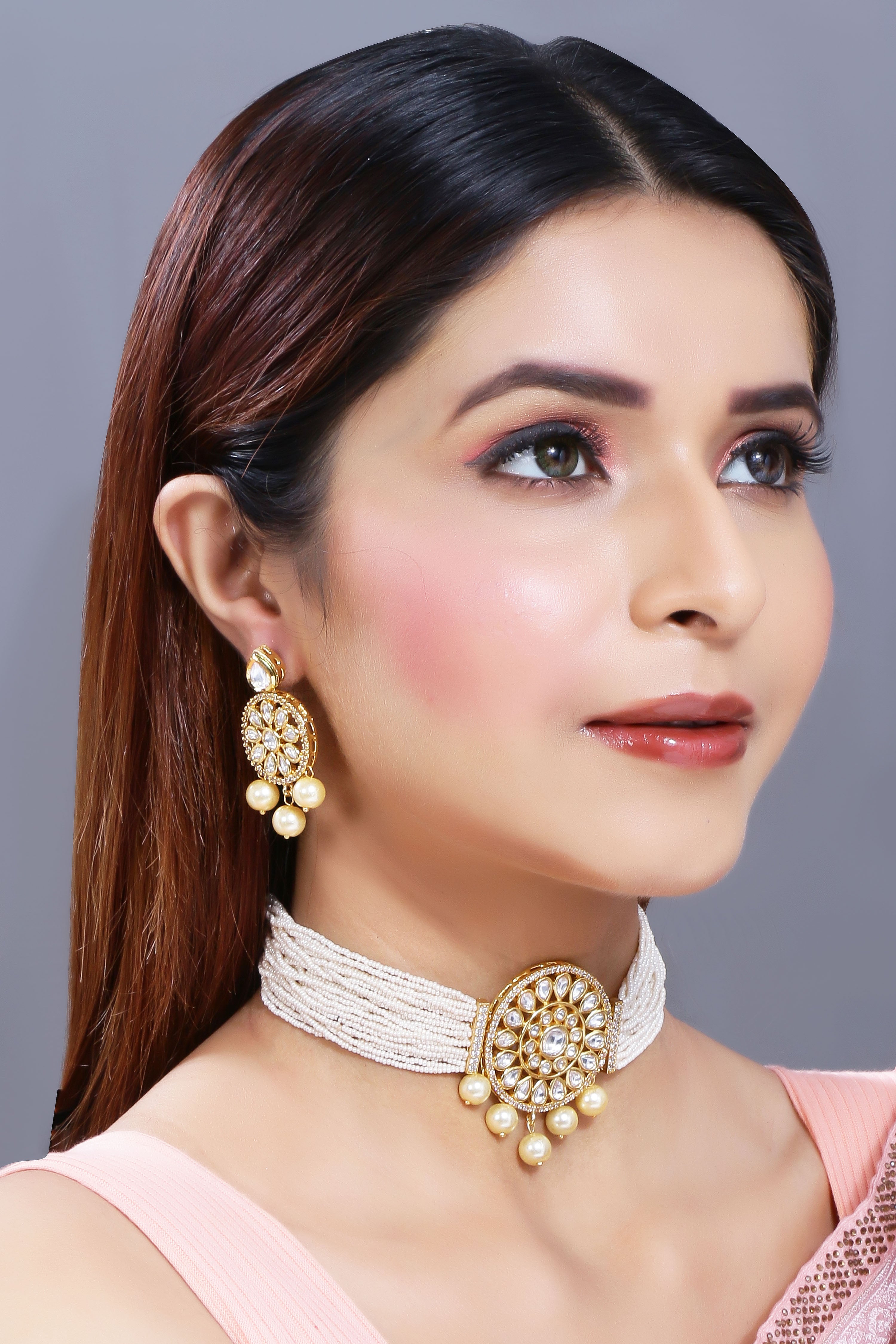 SHAFAQ White Choker