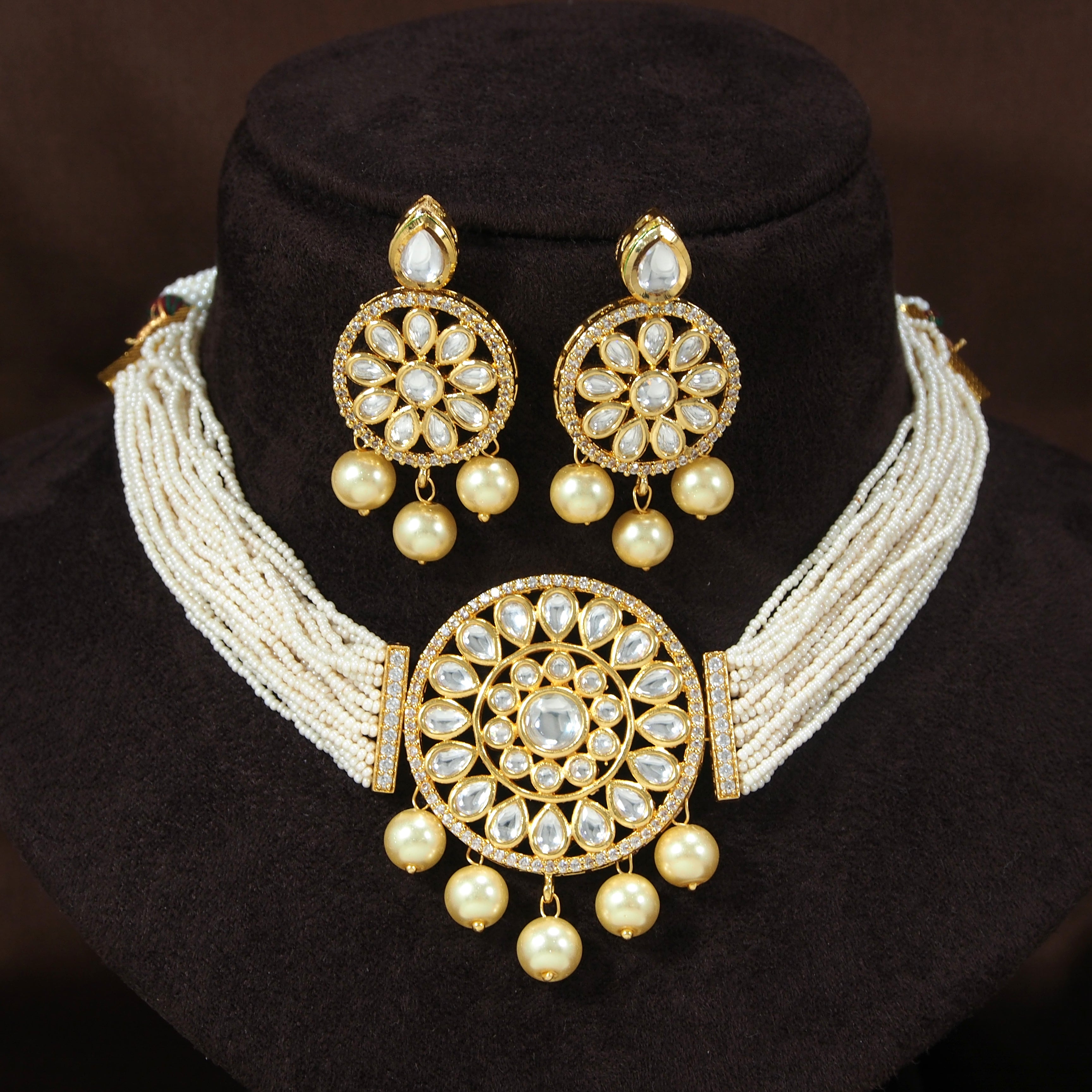 SHAFAQ White Choker