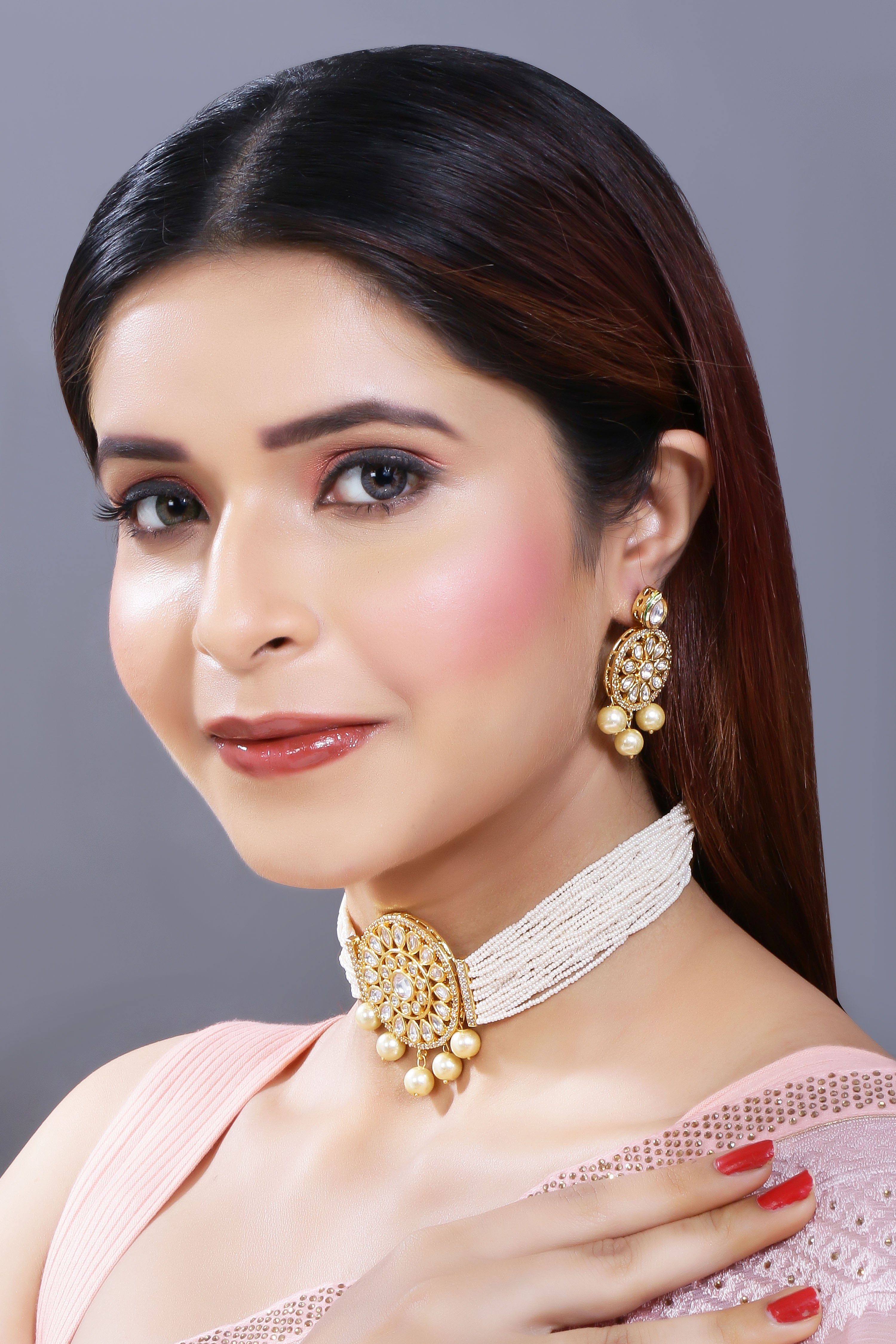 SHAFAQ White Choker