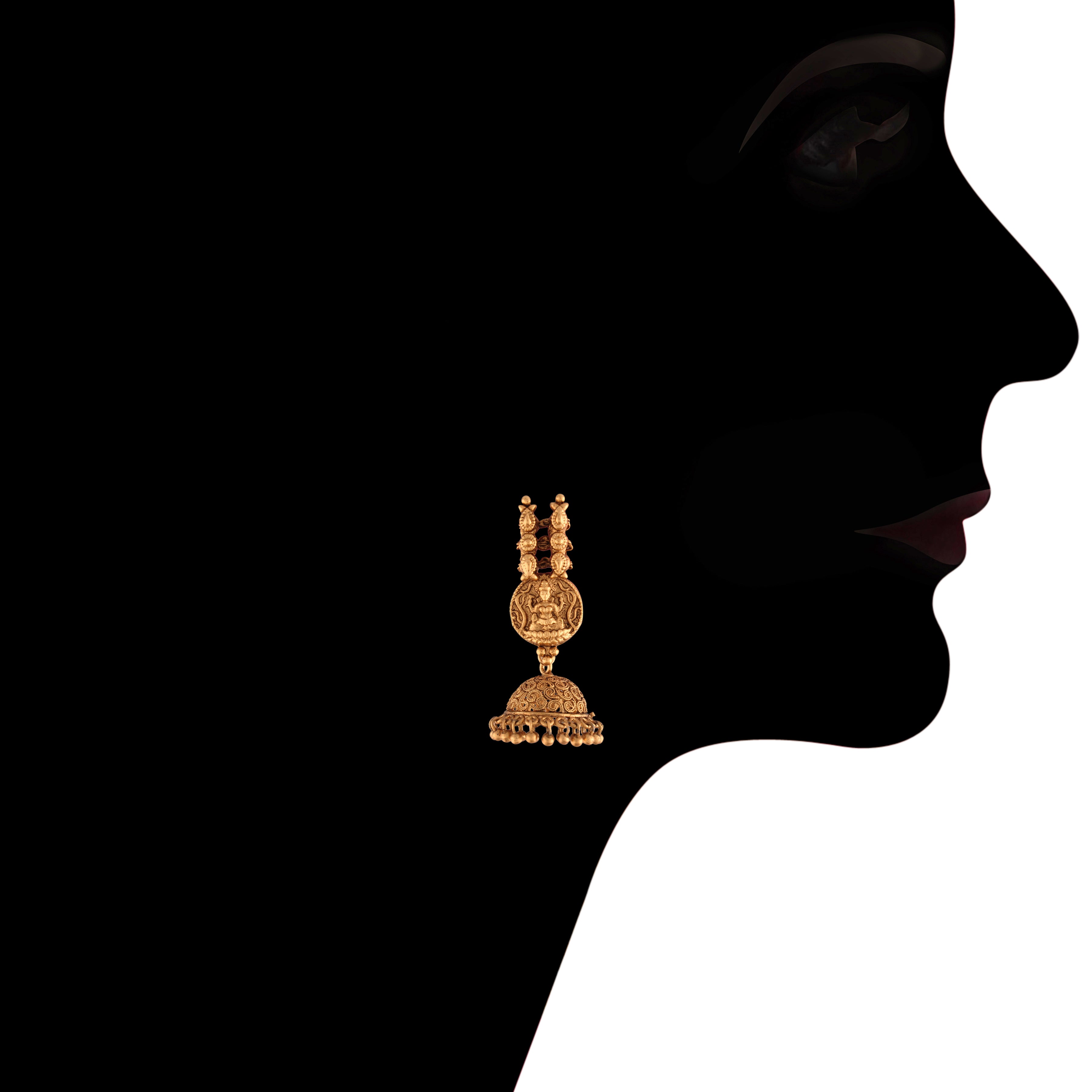 Pranshi Necklace Set