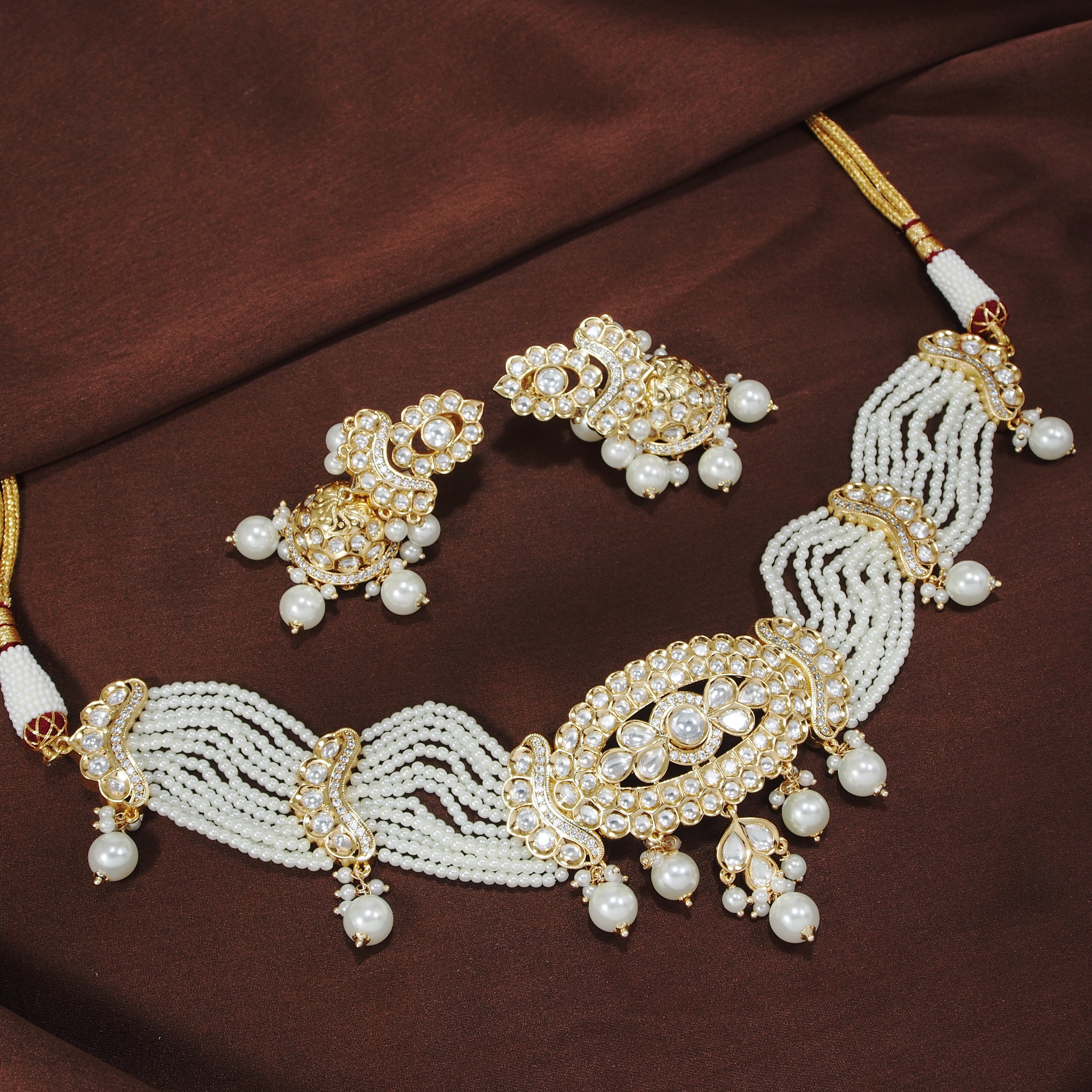 Samaira White Choker Set