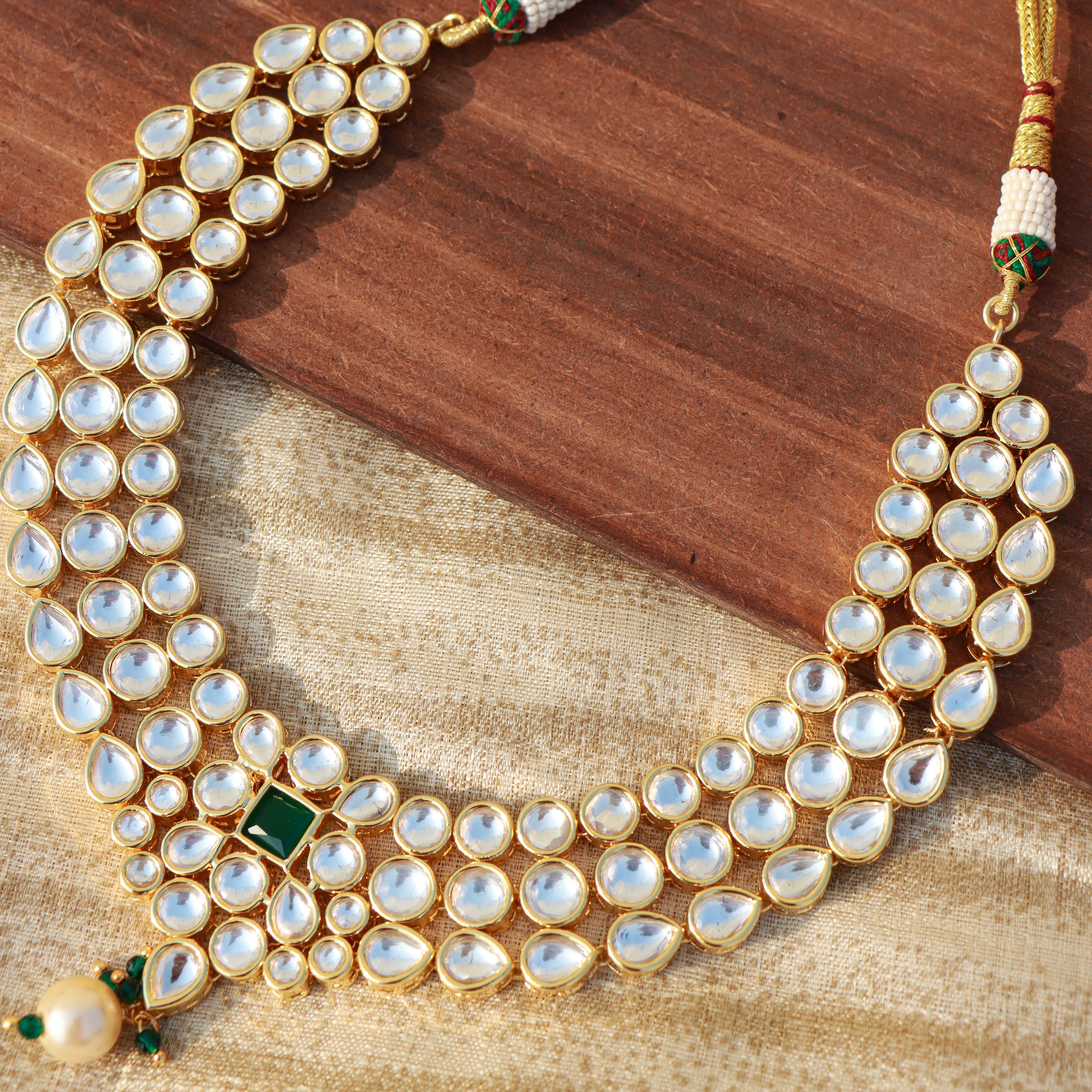 'MANVITA ' Green Choker Set