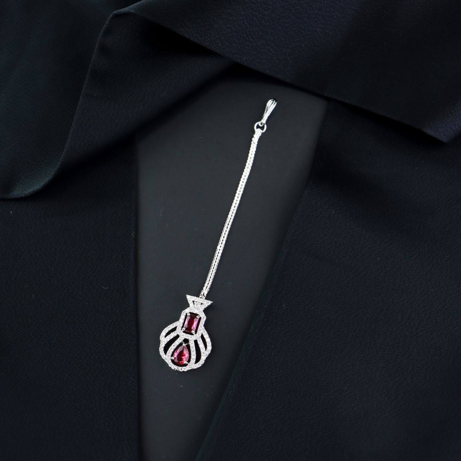 Elana Ruby Maangtikka