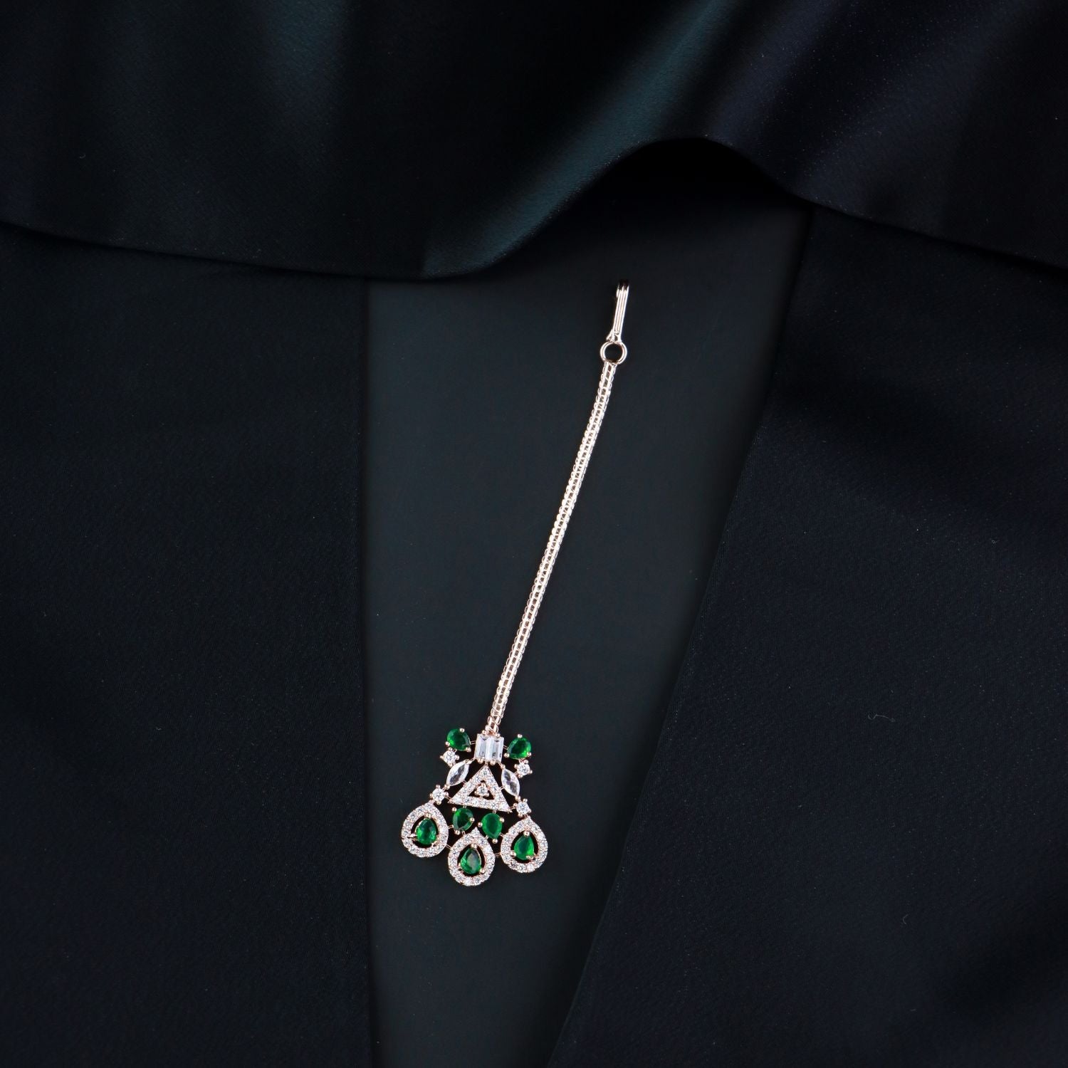 Harnaaz Green Maangtikka