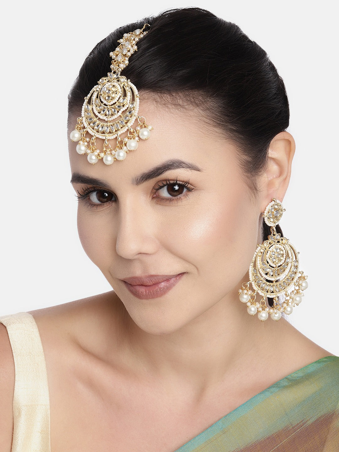 Naaz MaangTikka Earrings Set