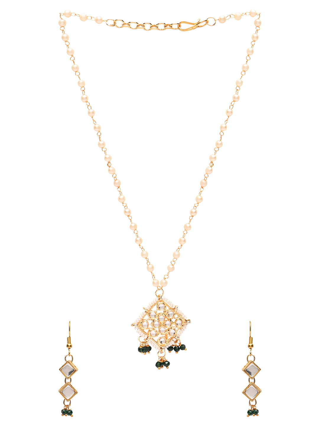 Yashna Necklace Set