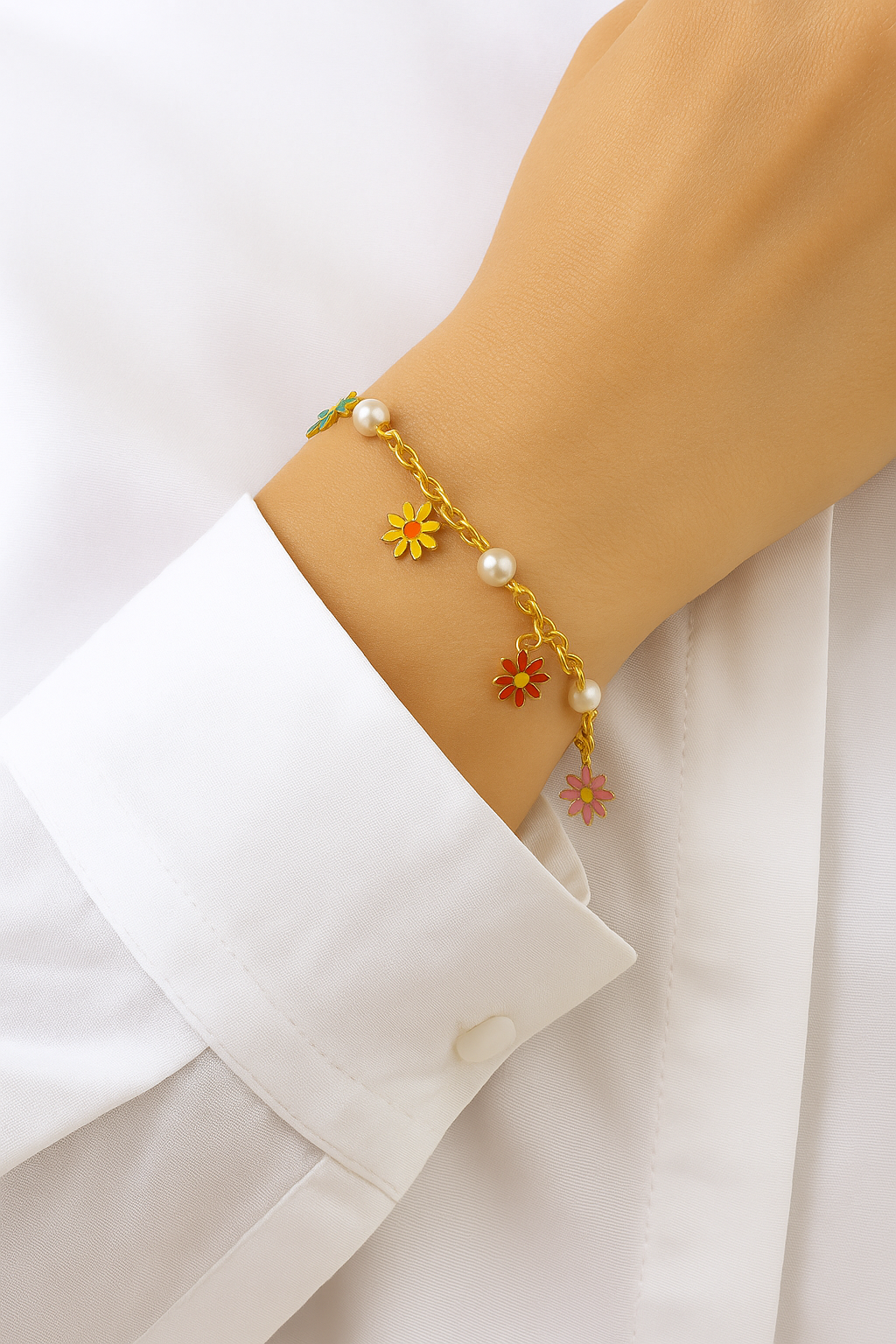 Trendy Bracelet with Hanging Enamel Flowers