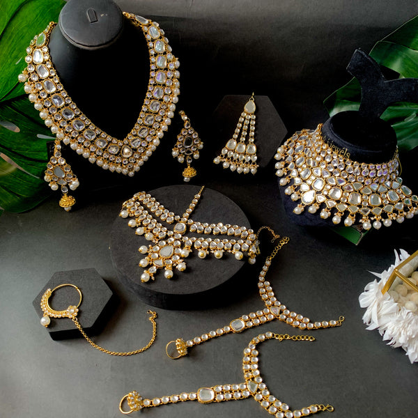 Devisha White Bridal Jewellery Set