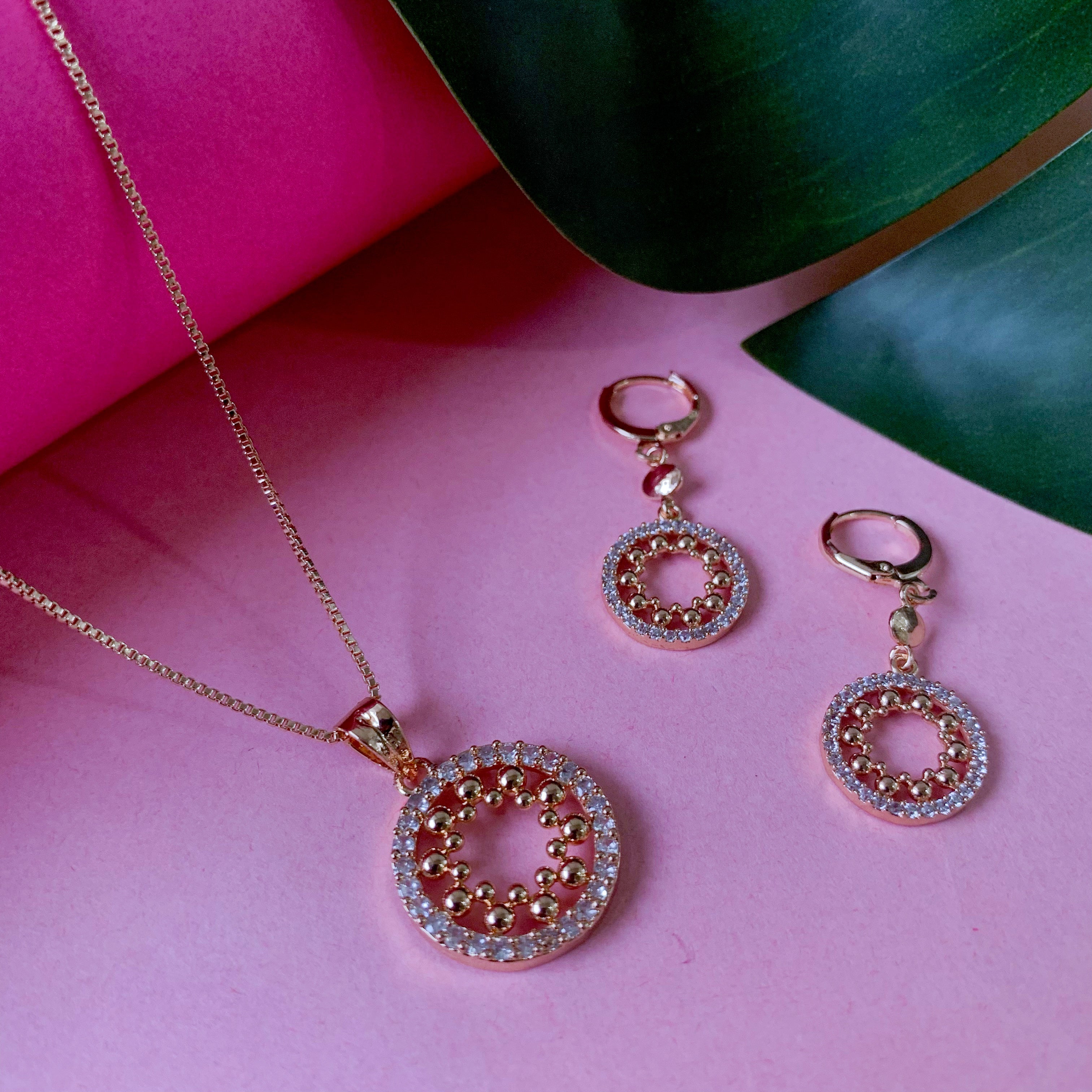 Hazel Pendant Set