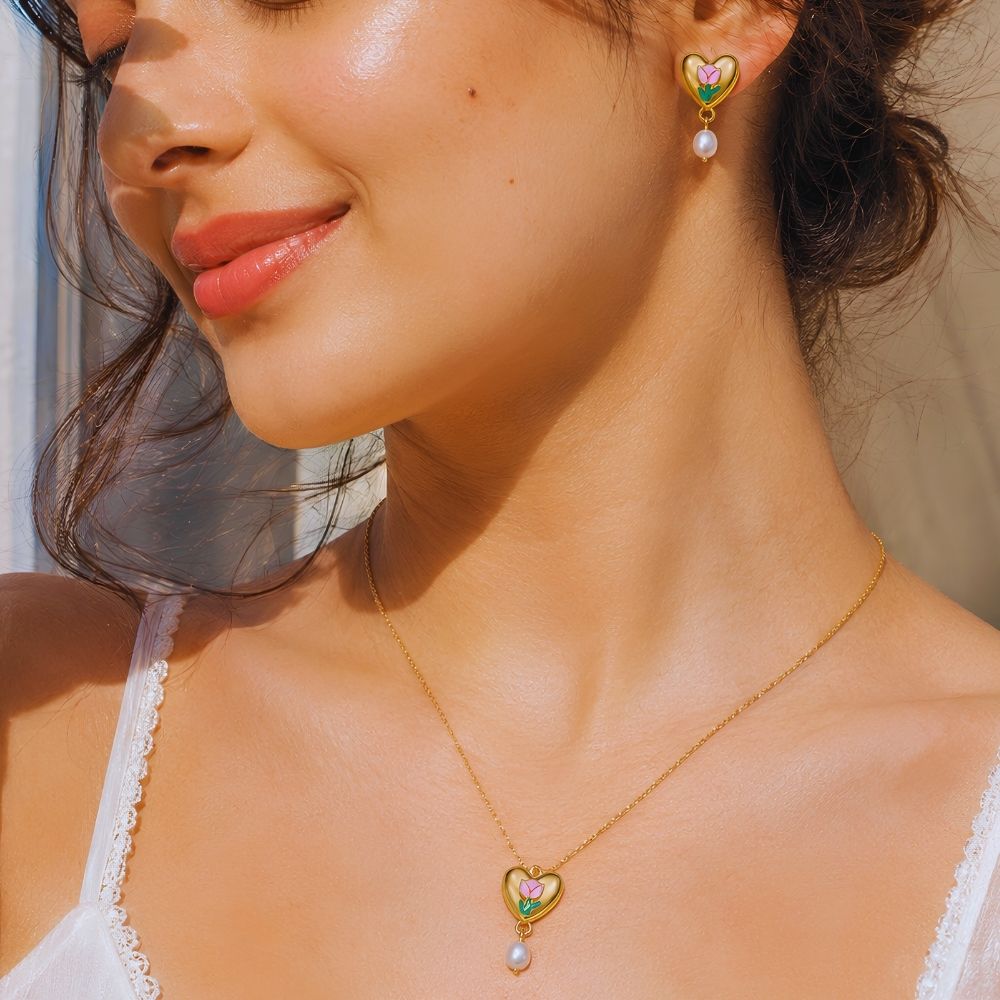 Sylvie- Heart Floral Pearl Drop Necklace