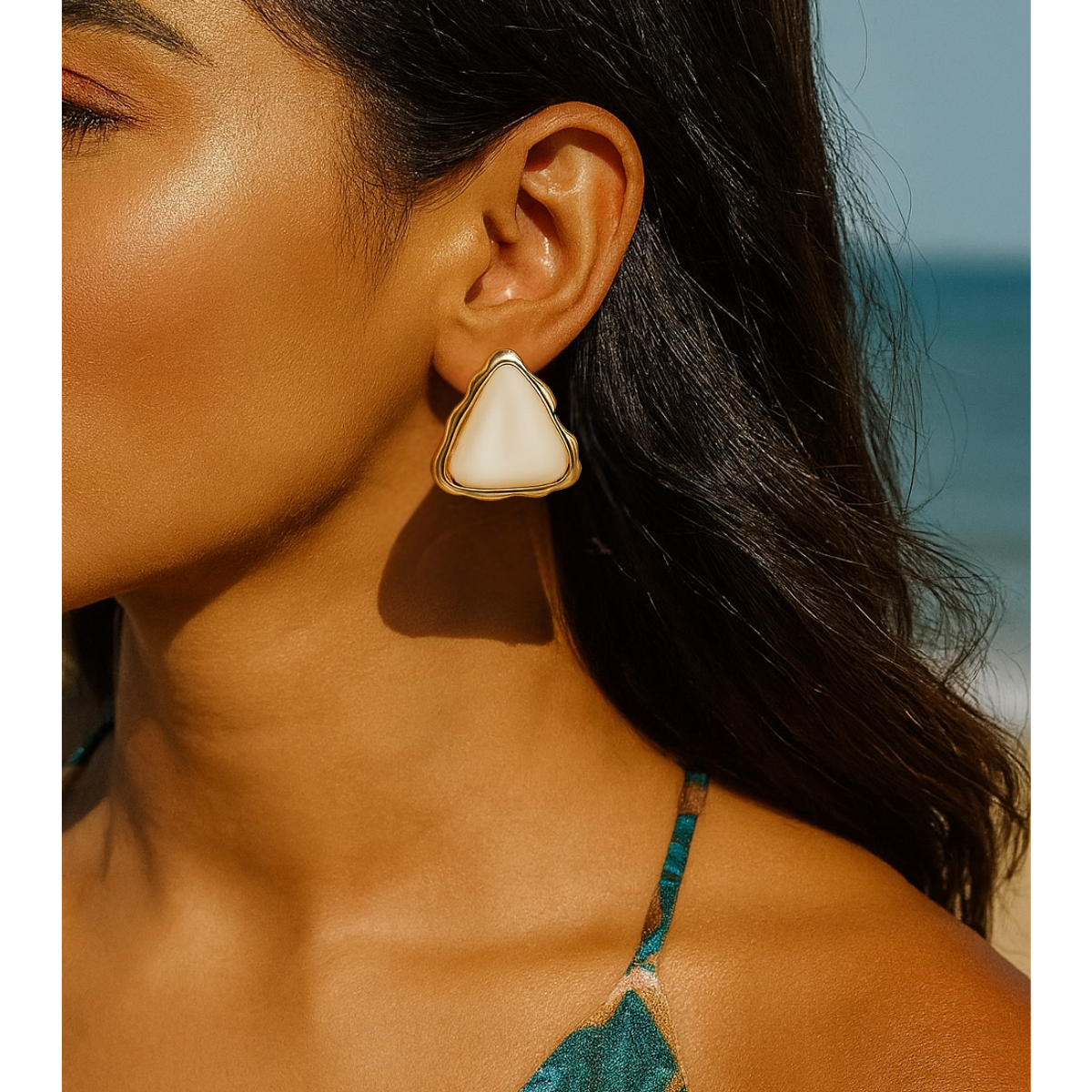 Mariyln White Earrings