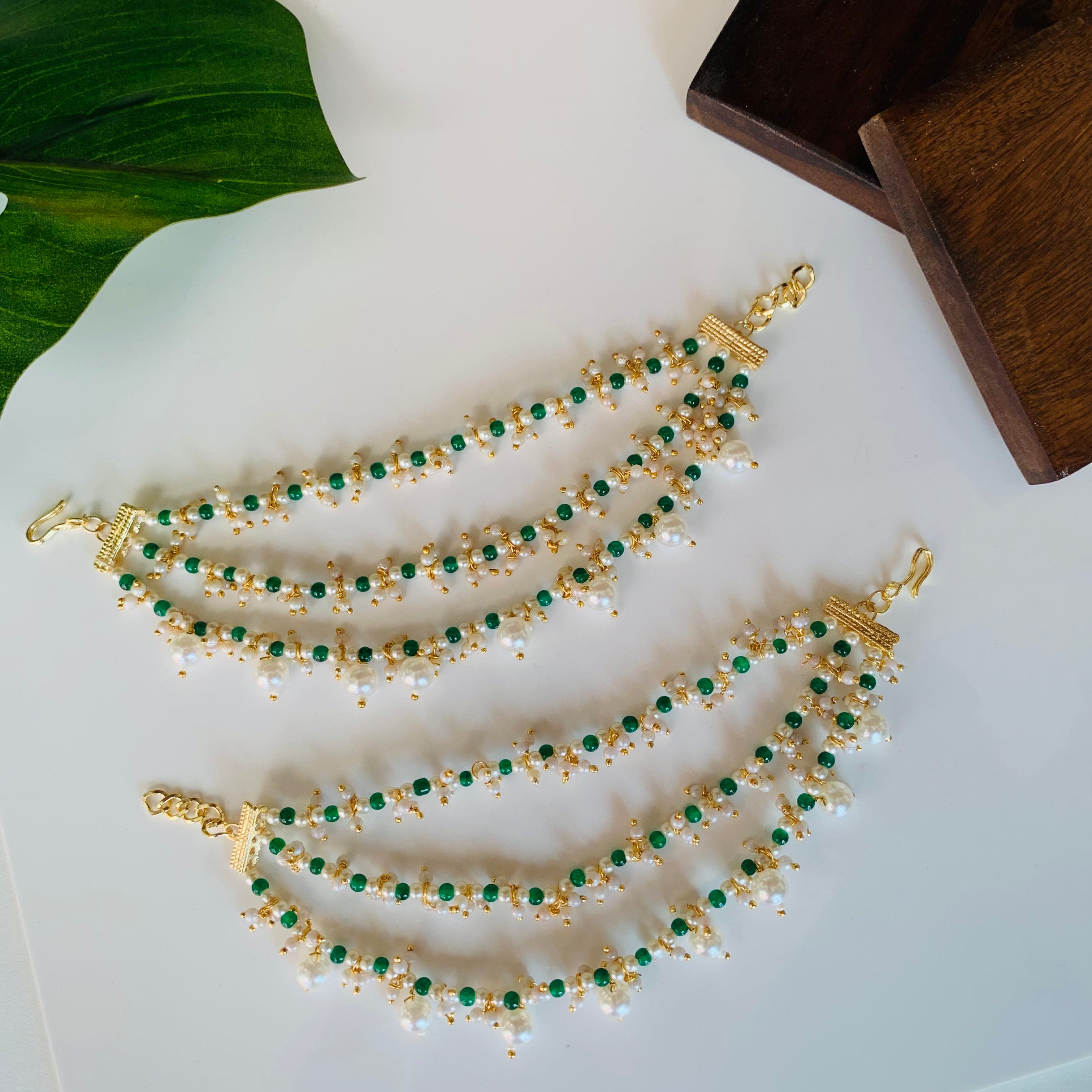 Amna Green Earchain