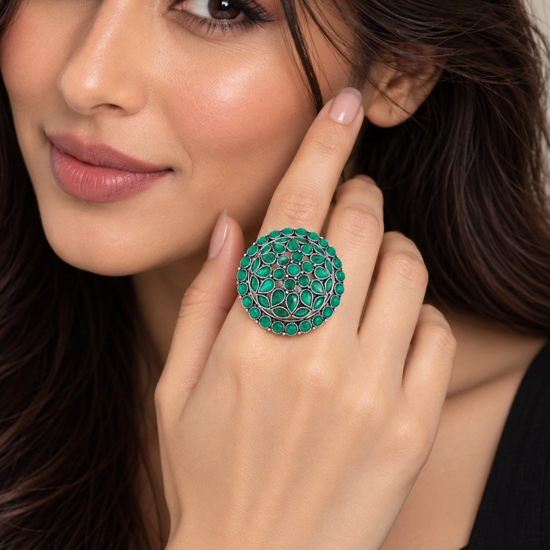 Hastika Ring