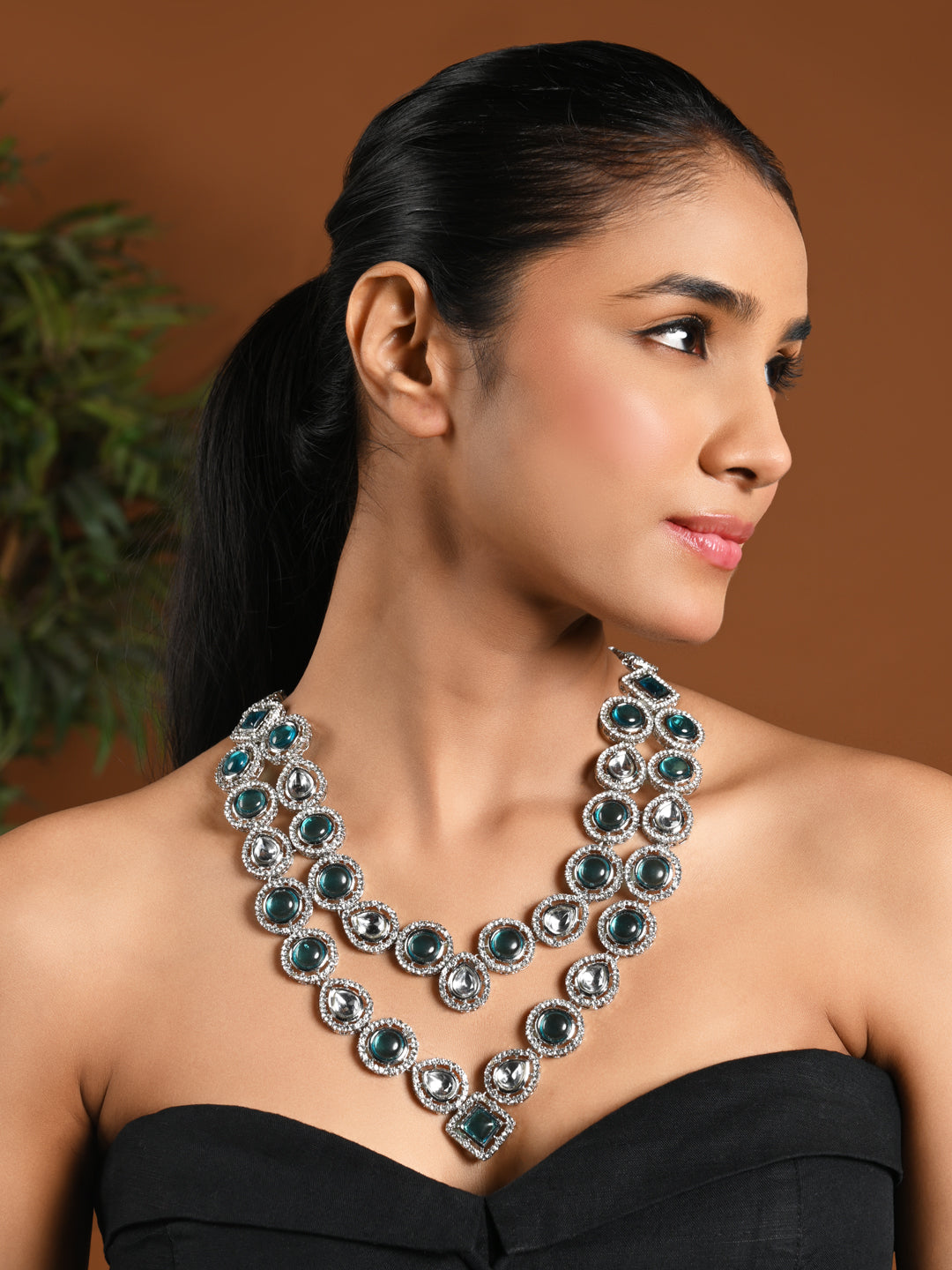 Kaashika - Silver Green Necklace