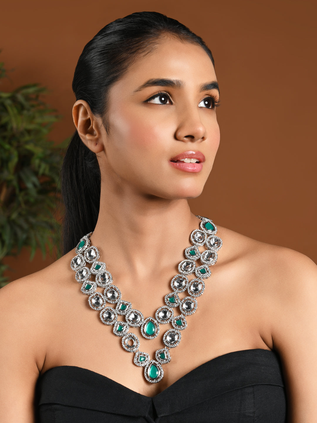 Grishi - Silver Green Necklace