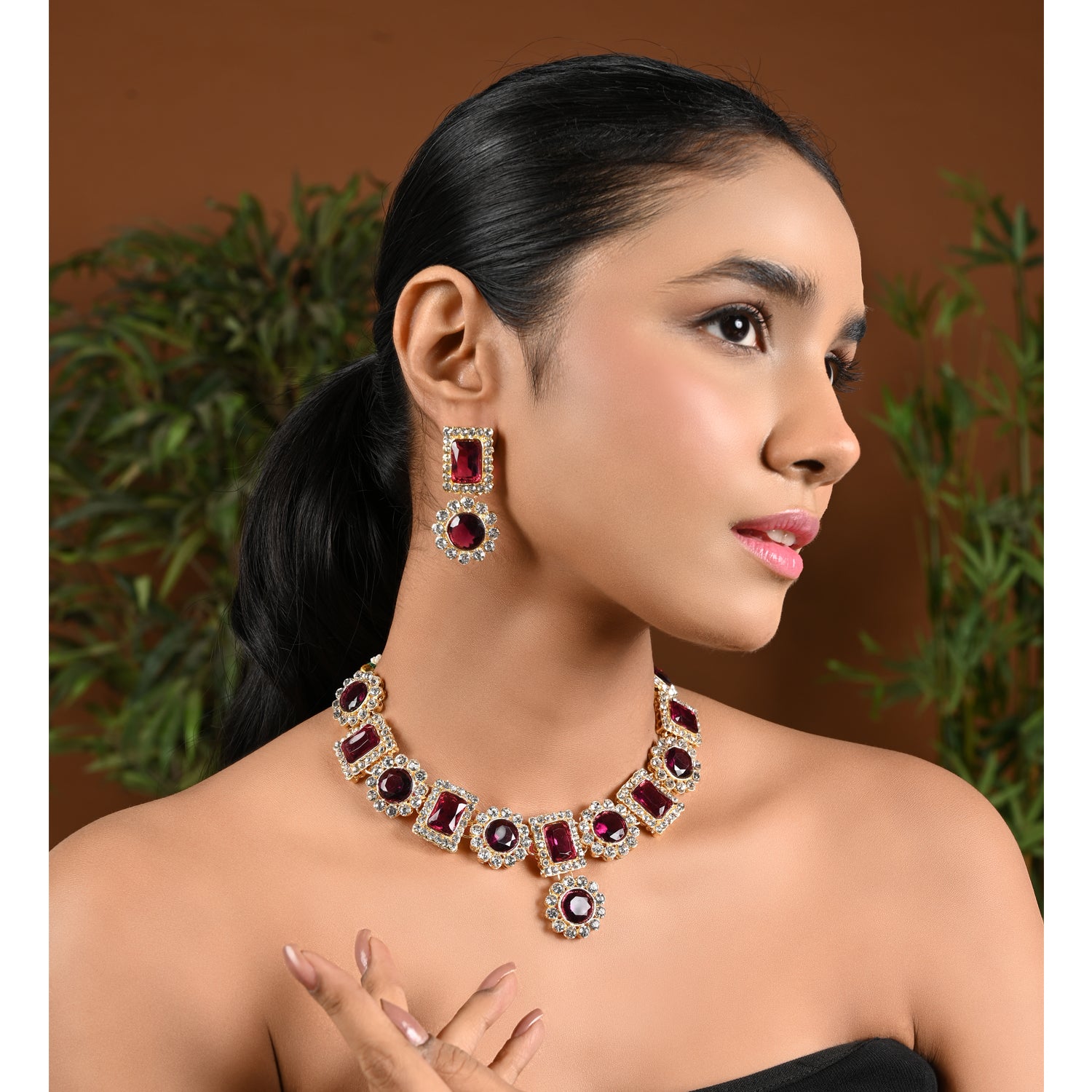 Tanushree Wine Necklace Set