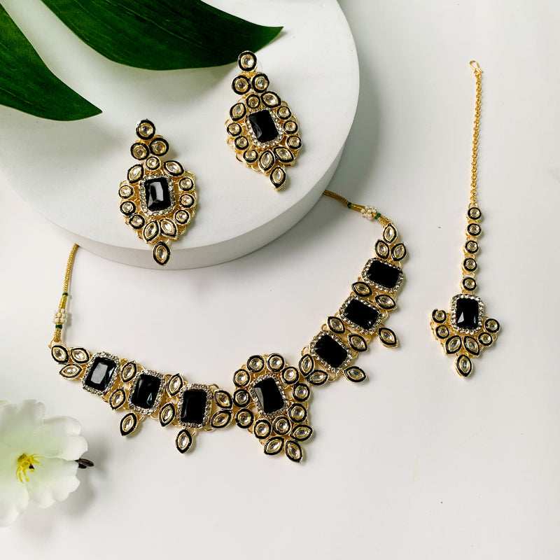 Nimreet Black Jewellery Set