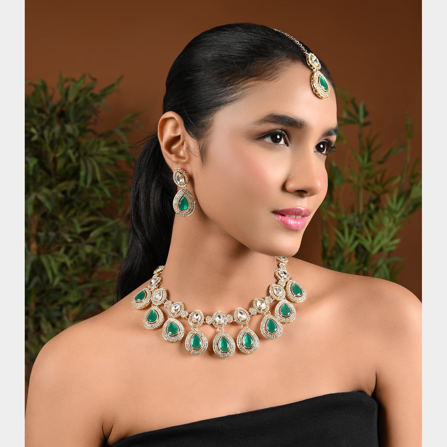 Hamsika Green Choker Set