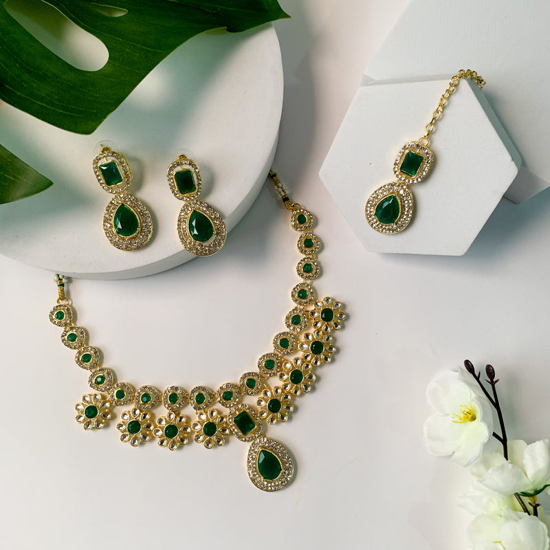 Sudiksha Green Necklace set