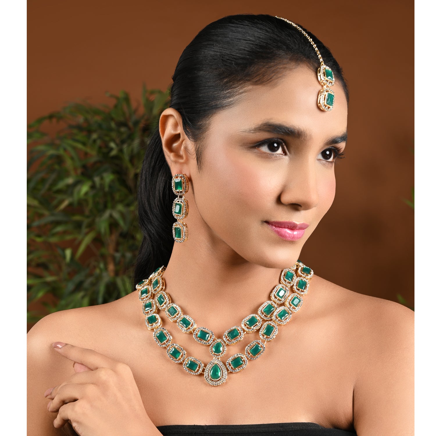 Parineeti Green Necklace set