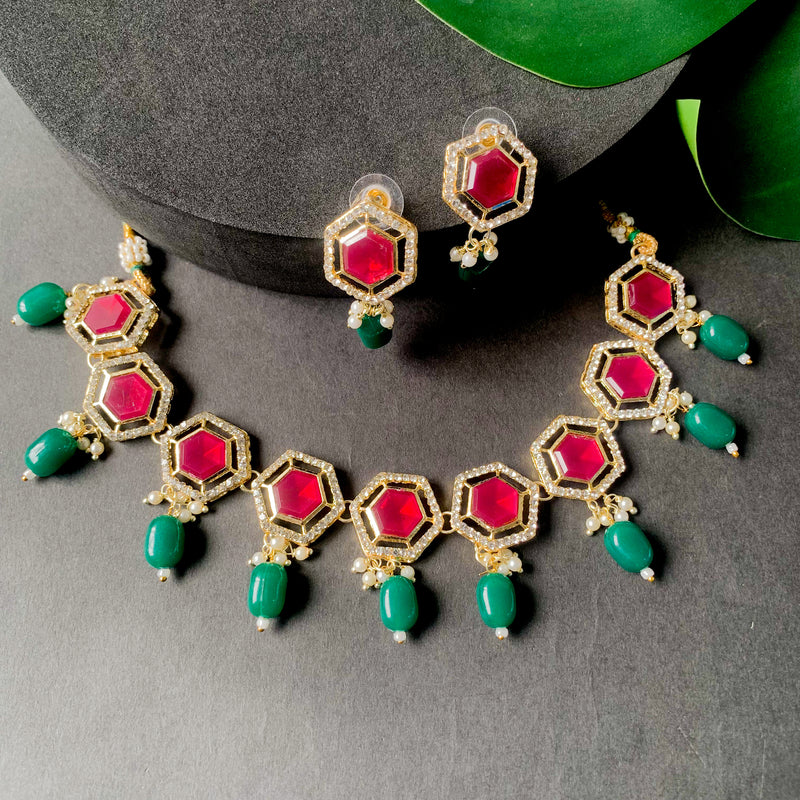 Tvisha Necklace Set