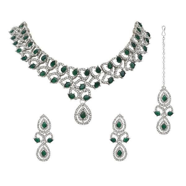 Avnaya Silver Green Necklace Set