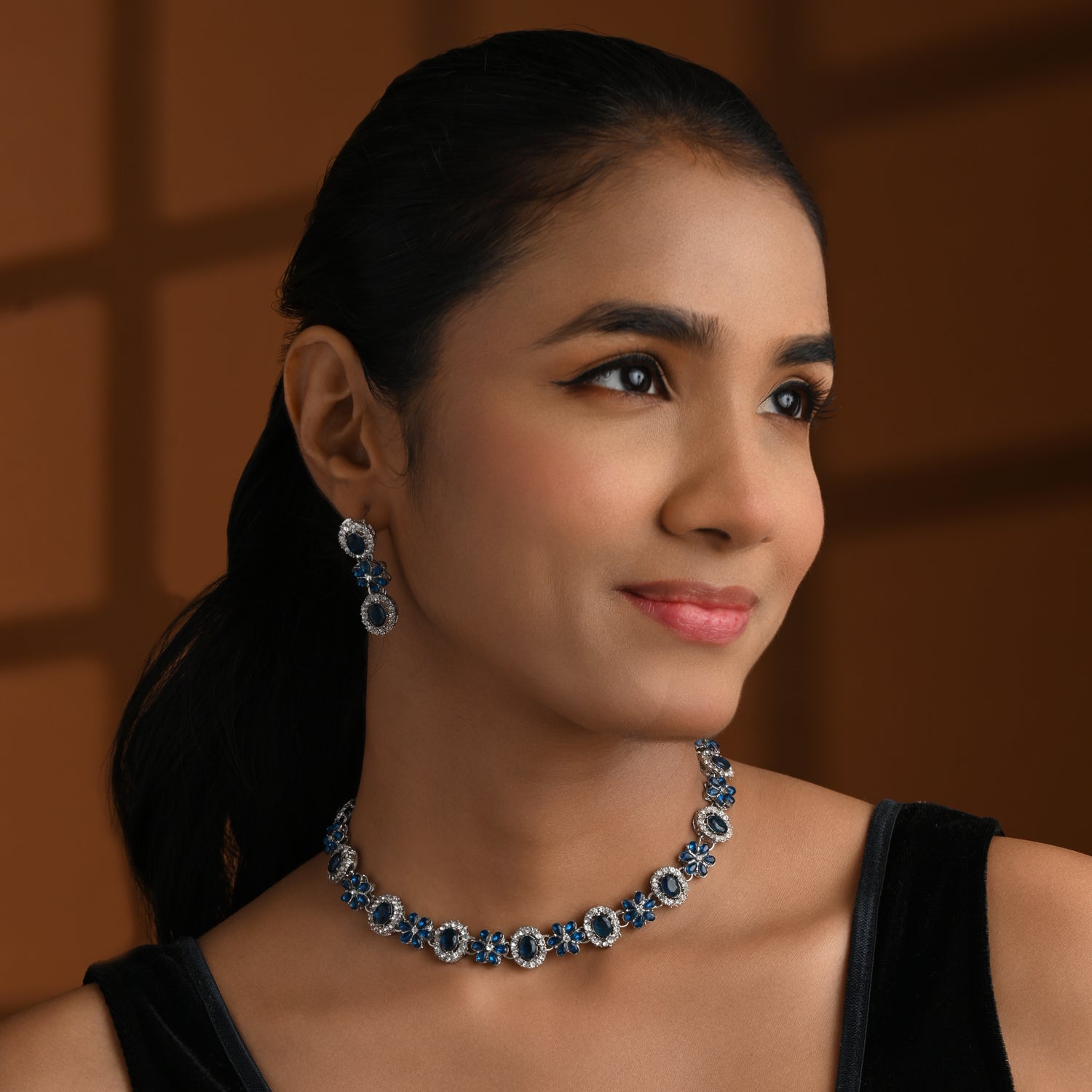 Rishwika - Silver Blue Necklace Set