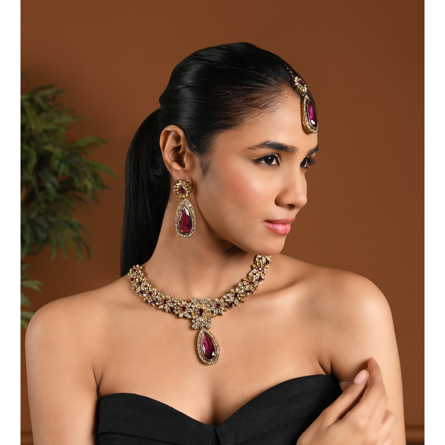 Nyathi -Traditional Wine Temple Necklace Set