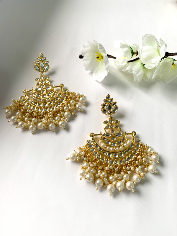 Saamya white Earrings