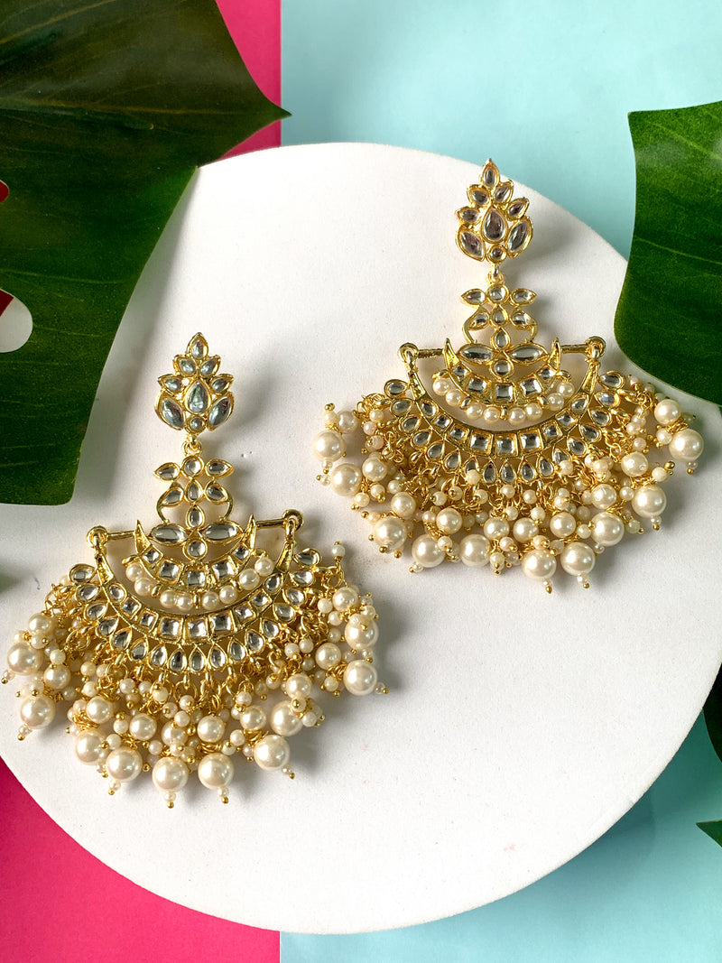 Saamya white Earrings