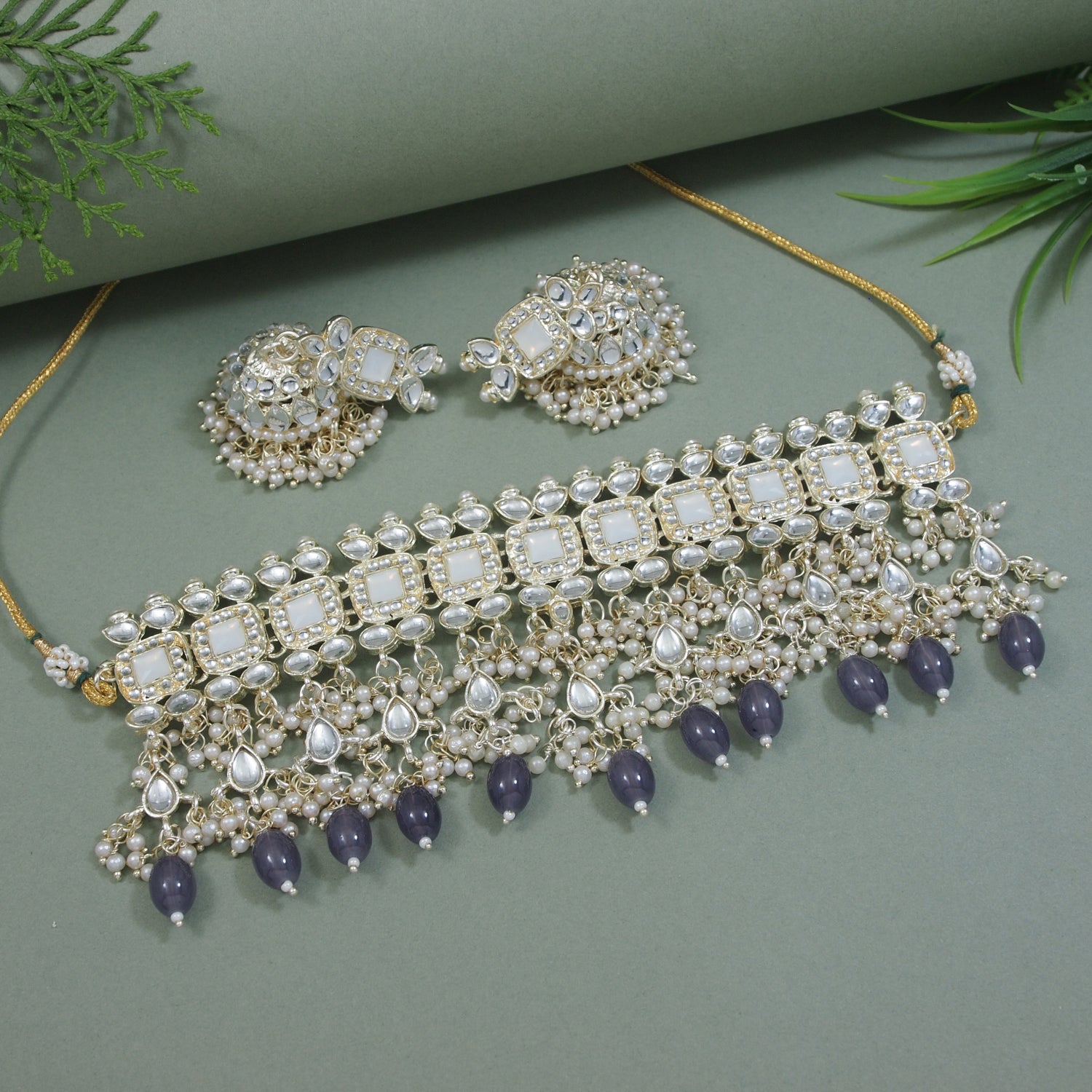 Avishi Grey Choker Set