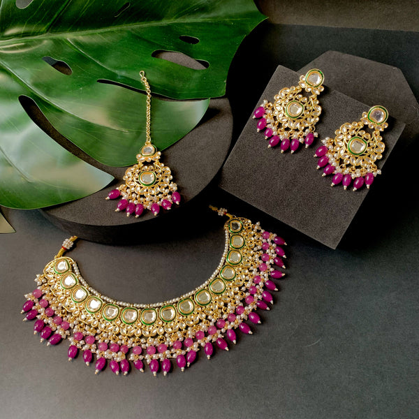 Abhilasha Wine Choker