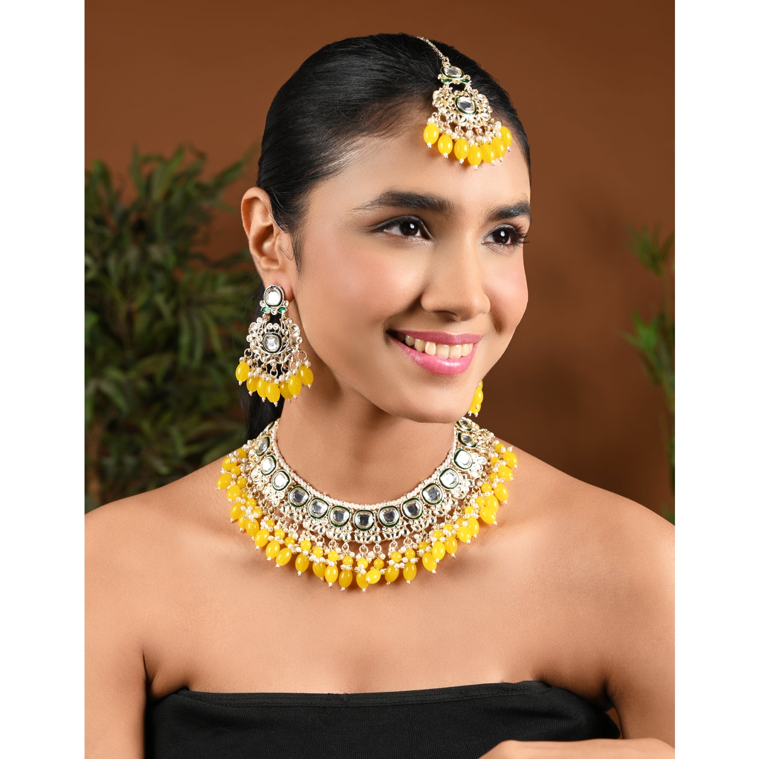 Abhilasha Yellow Choker