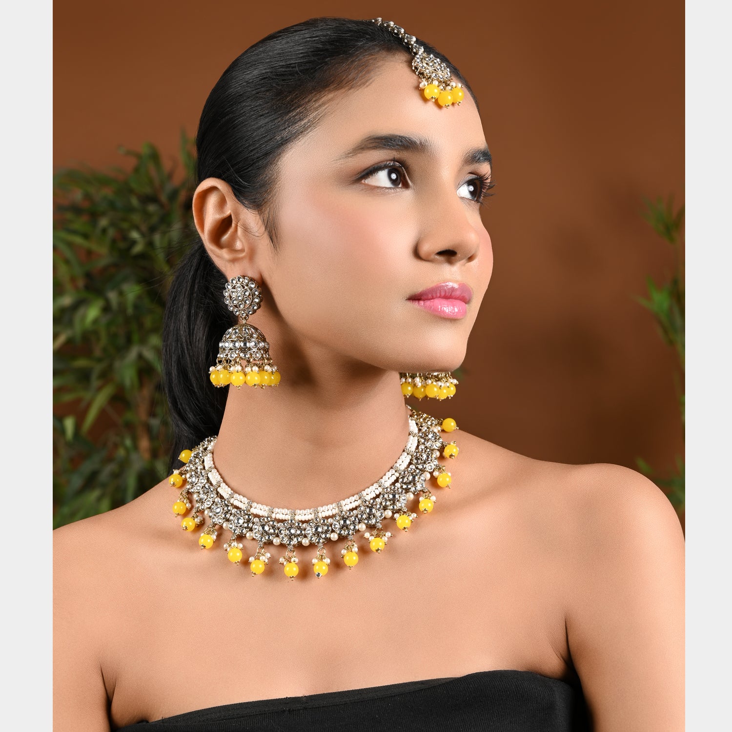 Vyoma Yellow Choker Set