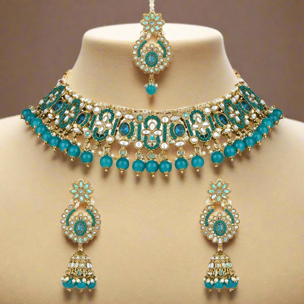 Yosha Choker Set