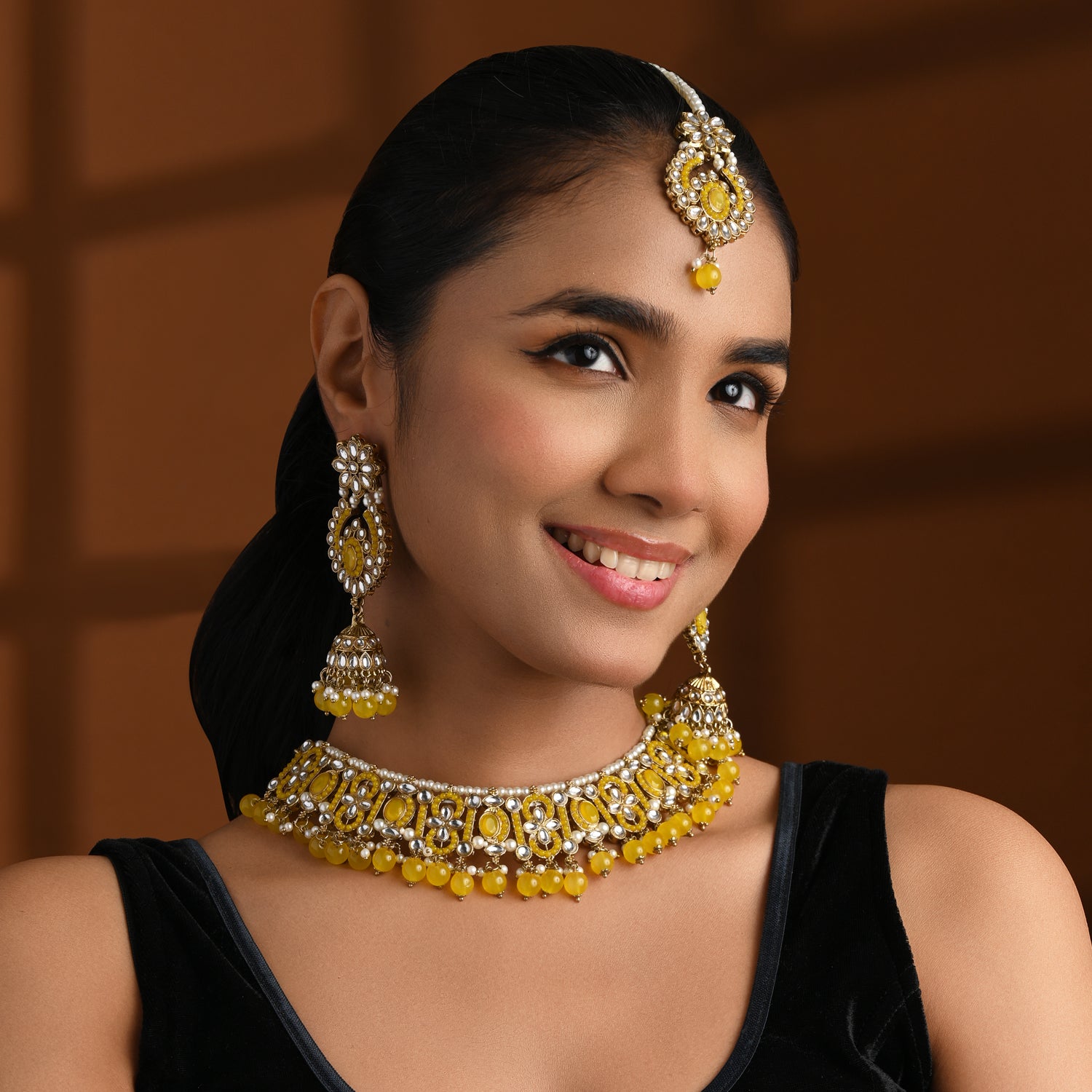 Yosha Yellow Choker Set