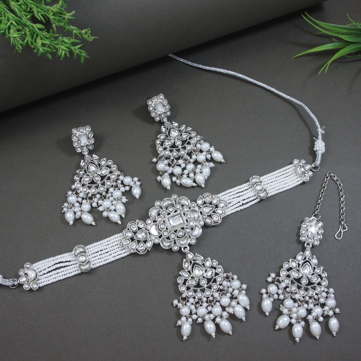 Kanvi Choker Set
