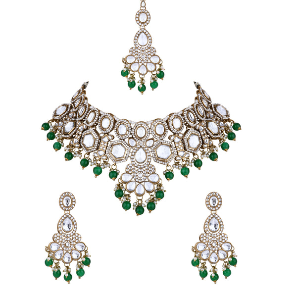 Taashi Green Necklace Set