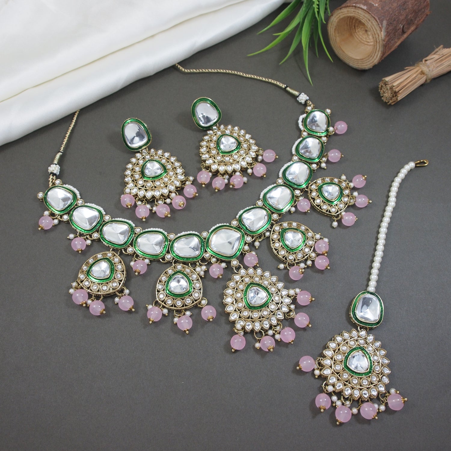 Atiya Pink Necklace Set