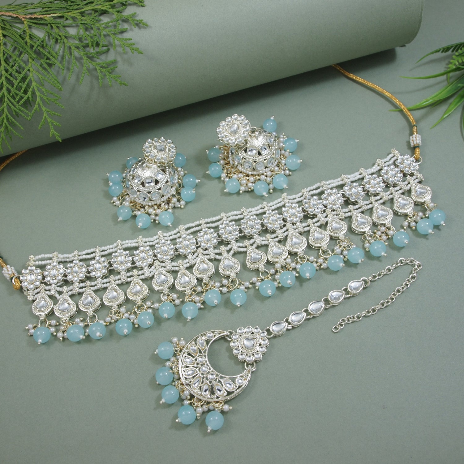 Arjita Turquoise Choker Set