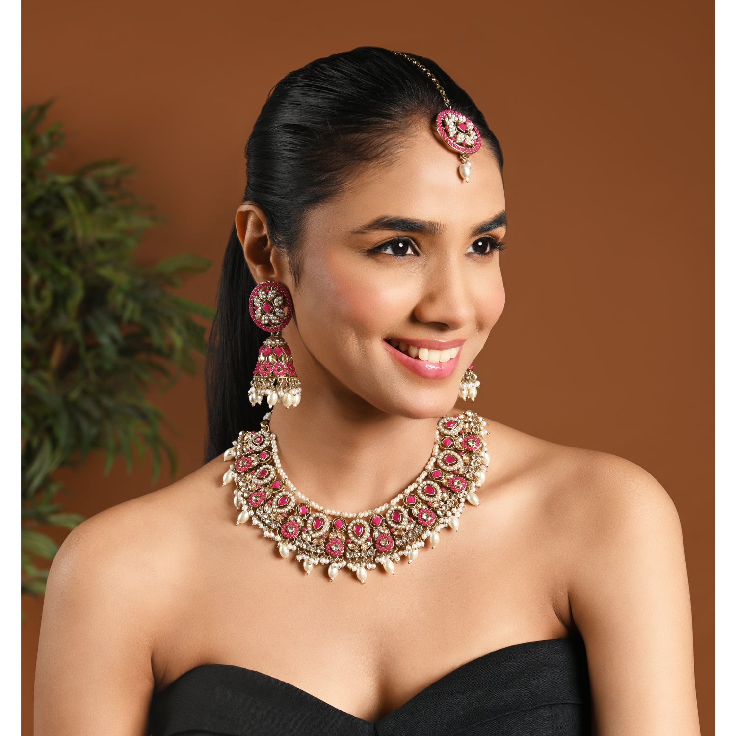 Taanya - Pink Kundan Necklace Set